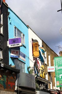 Insegne a Camden Town