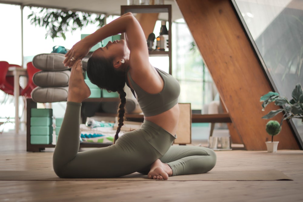 cosa fare in casa: yoga