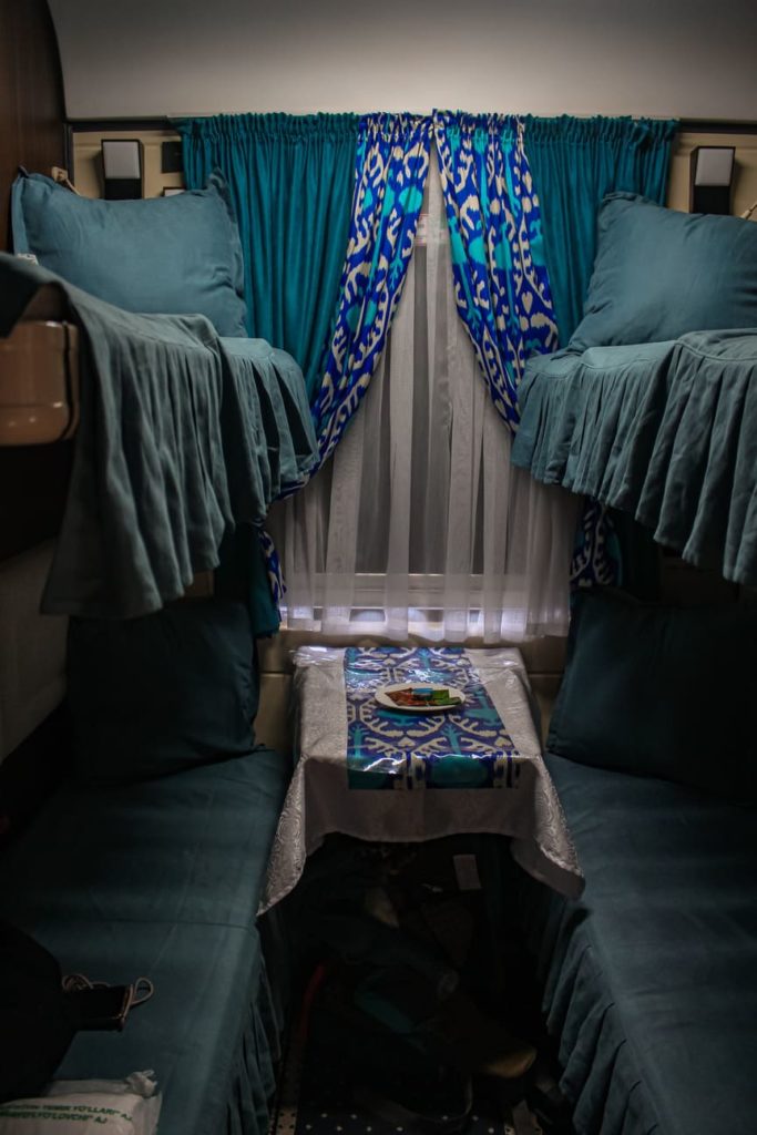cuccetta treno uzbekistan